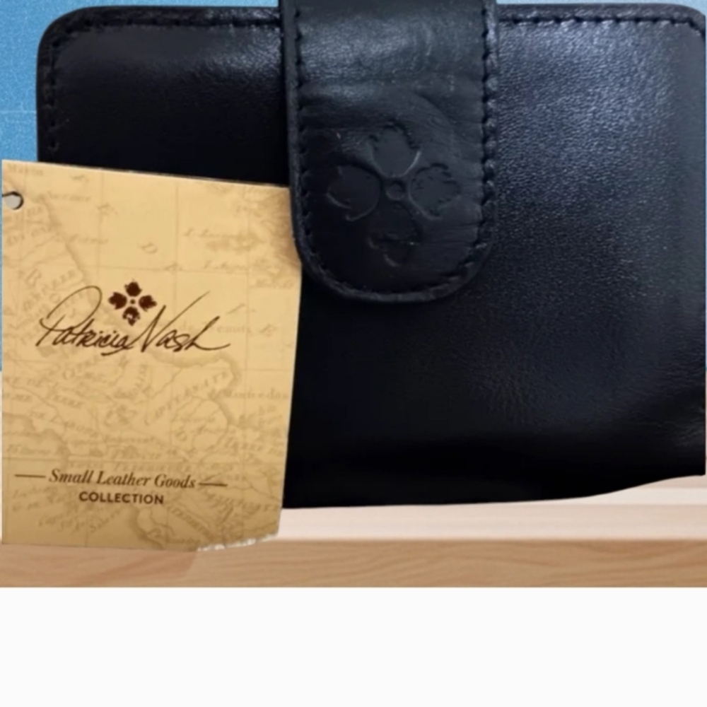 ~~☆RFID~PROTECTED☆~~ PATRICIA NASH WALLET